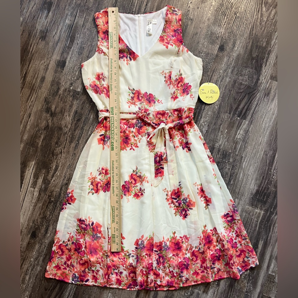 Emma & Michele Dress Pink and Purple Floral Design Tie Waist NWT Womens Size 10 - Picture 4 of 8